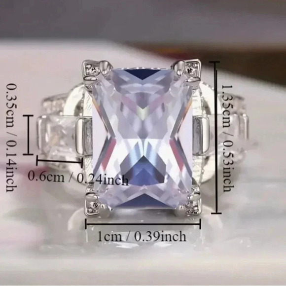 New! 4 Prong Square Cut Silver-Plated Zircon Ring - Picture 6 of 9